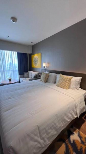 Staycation at The Hotel Residences at ACQUA
